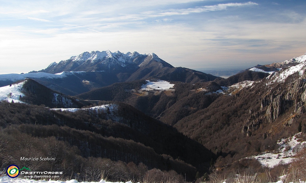 20 Anche quì bel panorama verso il Resegone....JPG